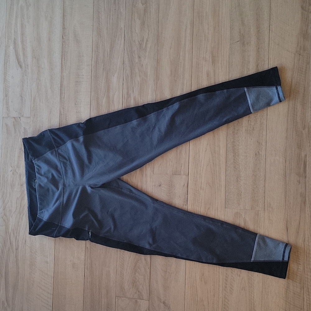 North Face leggings size L
